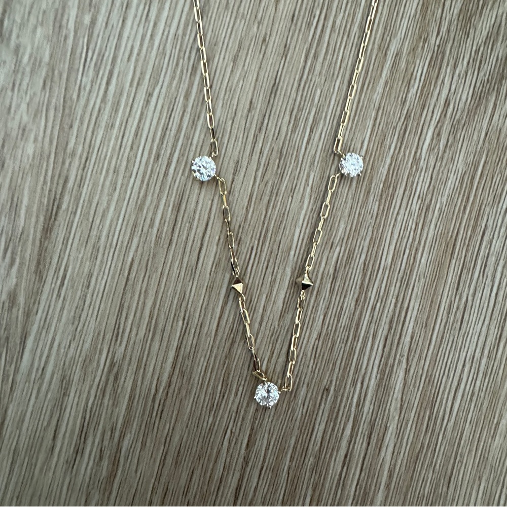 NWT Kendra Scott Jada Gold Strand Necklace in
White CZ - Picture 7 of 9